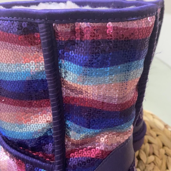 Boots - Picture 4 of 5